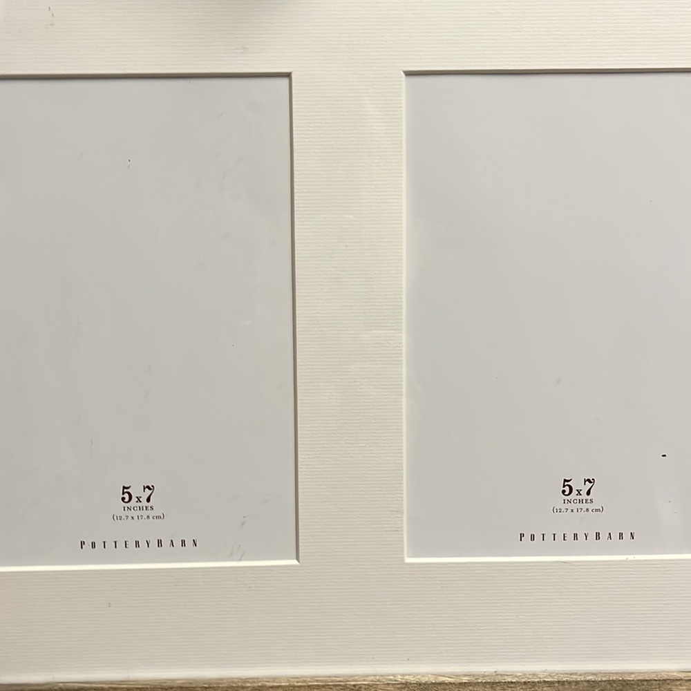 COPY - Pottery barn Frame . Holds 2 5x7 photos . - Picture 4 of 4